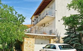 Apartments With A Parking Space Smrika, Kraljevica - 15709